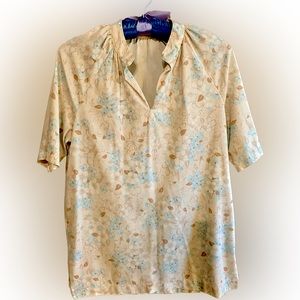 Vintage Handmade Polyblend Pastel Floral Shirt Size Medium. Great Gift Idea!
